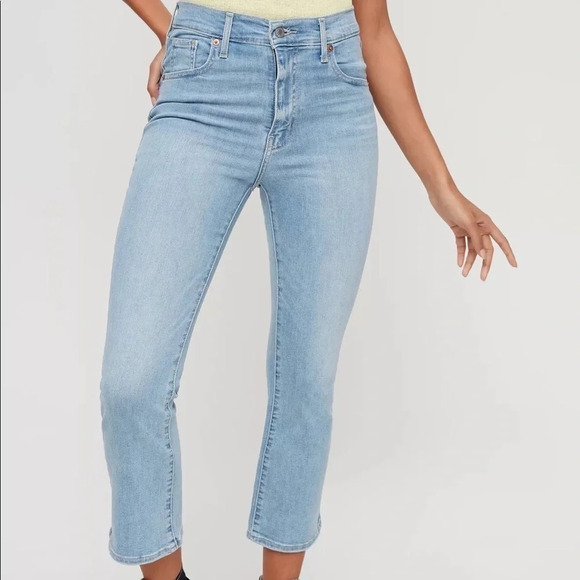 Levi's Premium Milehigh Crop Flare Jean size 25 Light wash- Late To The Game - Picture 2 of 12